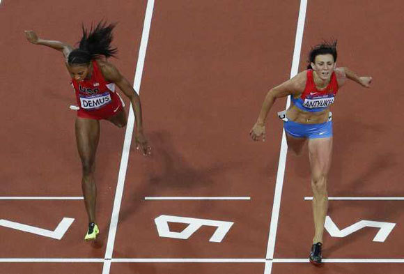 la-sp-on-demus-wins-silver20120808-001